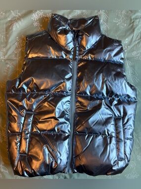 Girls Old Navy Metallic Silver Puffer Vest